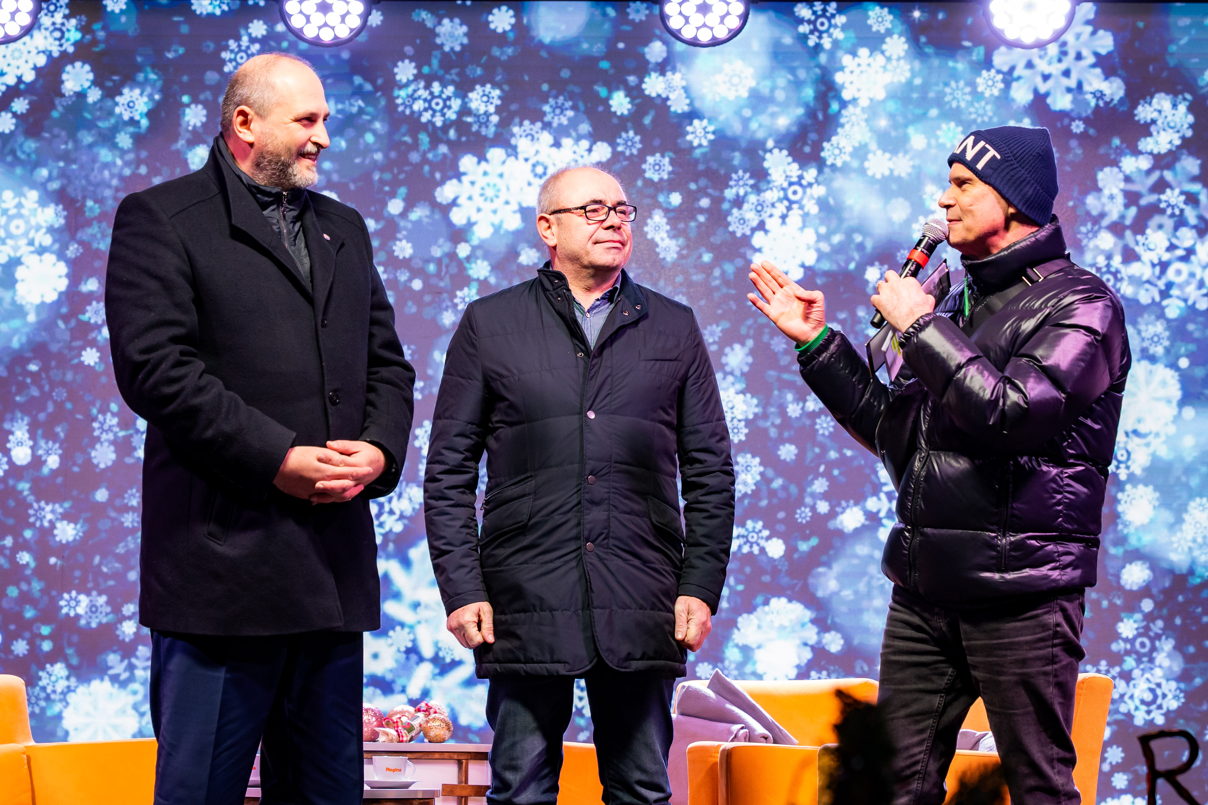 VIANOCNA TELEVIZNA REGINA-57